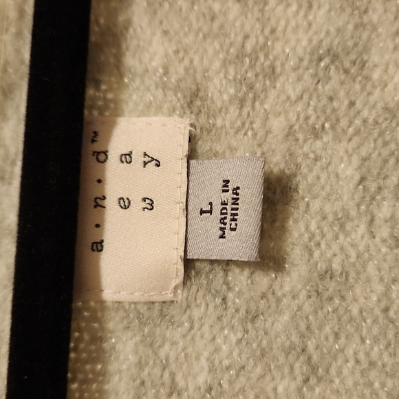 A New Day bell sleeve grey silver caridgan - Picture 6 of 7